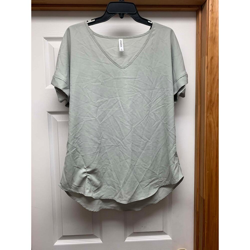 Zenana Sage Green V Neck Blouse Short Sleeve Lightweight Flowy Top Large